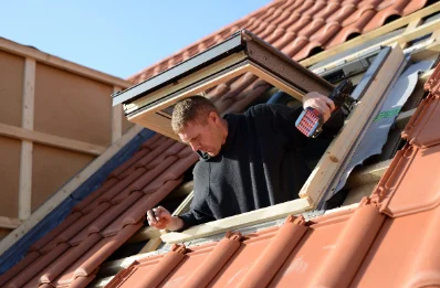 Pose de fenêtres de toit Velux à Neufbosc